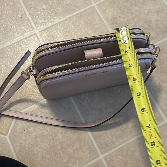 Michael Kors Blush Pink Crossbody purse, like new! - Picture 10 of 10